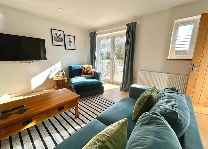 2 - Badger Sett, Modern Home With Hottub In Norfolk