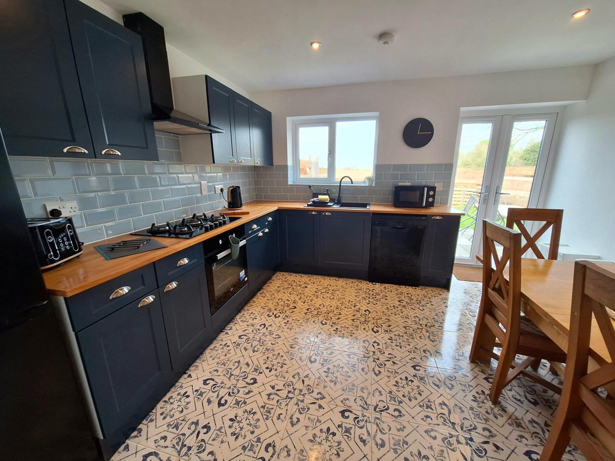 2 - Badger Sett, Modern With Hot Tub In Norfolk Holiday home *